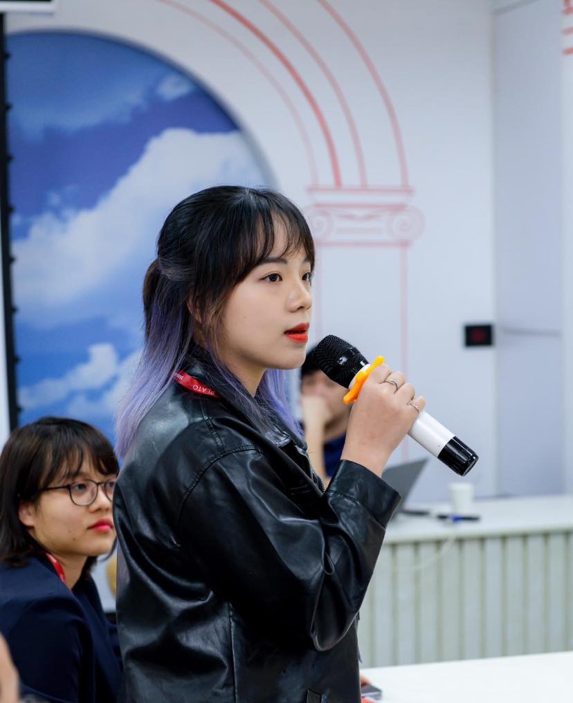 Hạnh LiCi là ai?