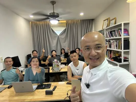 Hà văn Duẩn là ai?